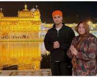 ਟੀ 20 ਵਰਲਡ ਕੱਪ ਜਿੱਤਣ ਤੋਂ ਬਾਅਦ  ਭਾਰਤੀ ਕ੍ਰਿਕਟ ਟੀਮ ਦੇ ਨੌਜਵਾਨ ਸਟਾਰ ਅਭਿਸ਼ੇਕ ਸ਼ਰਮਾ ਪਹੁੰਚੇ ਅੰਮ੍ਰਿਤਸਰ,ਮਾਂ ਨਾਲ ਸ੍ਰੀ ਦਰਬਾਰ ਸਾਹਿਬ ਟੇਕਿਆ ਮੱਥਾ